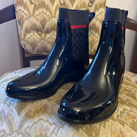 Coach boots EUC size 7 - Picture 2 of 8